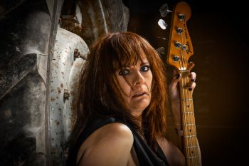 Bass Lady   GRADAC PGI HM